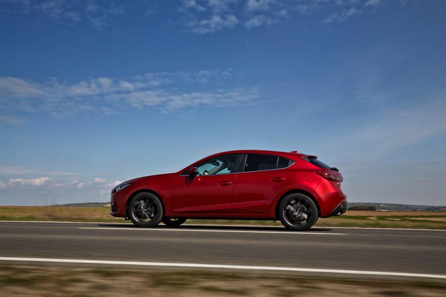  Mazda3 Nakama 2016 года  (фото 10 из 22)